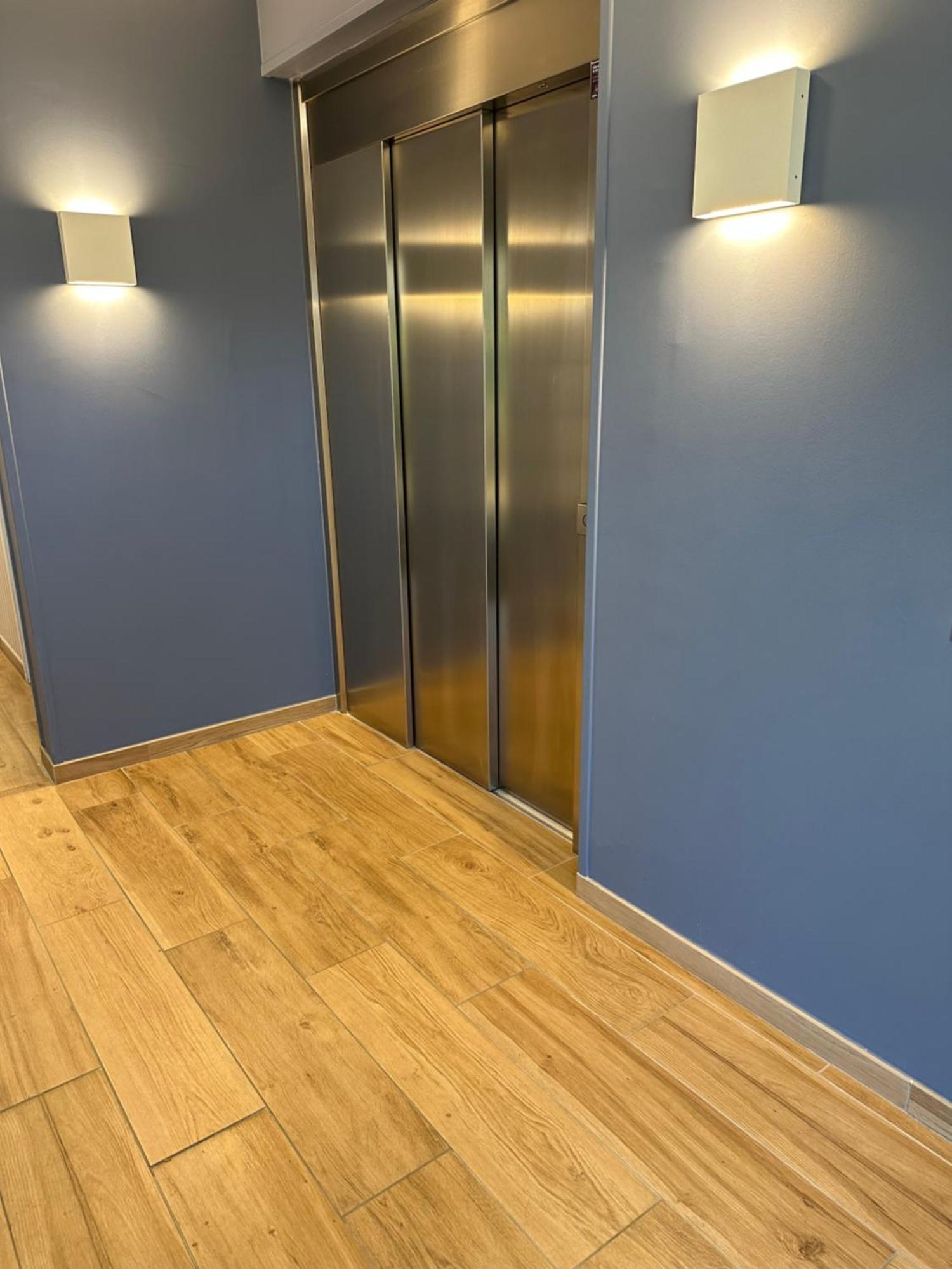 Appartement Design X - Hyper Centre - Parking Prive - Кемпер Экстерьер фото